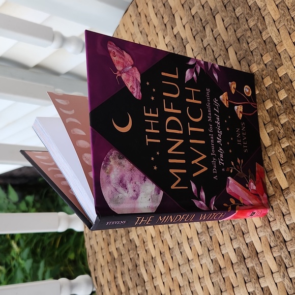 The Mindful Witch A Daily Journal for Manifesting a Truly Magickal Life~New - Picture 5 of 5
